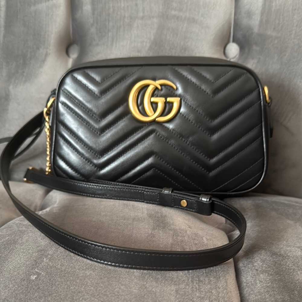 Gucci GG Marmont Small Camera Crossbody Bag